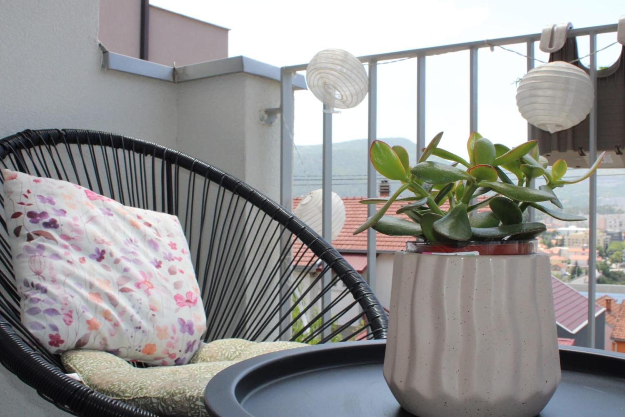 Apartment Merry - Free Garage & Parking Mostar Bagian luar foto